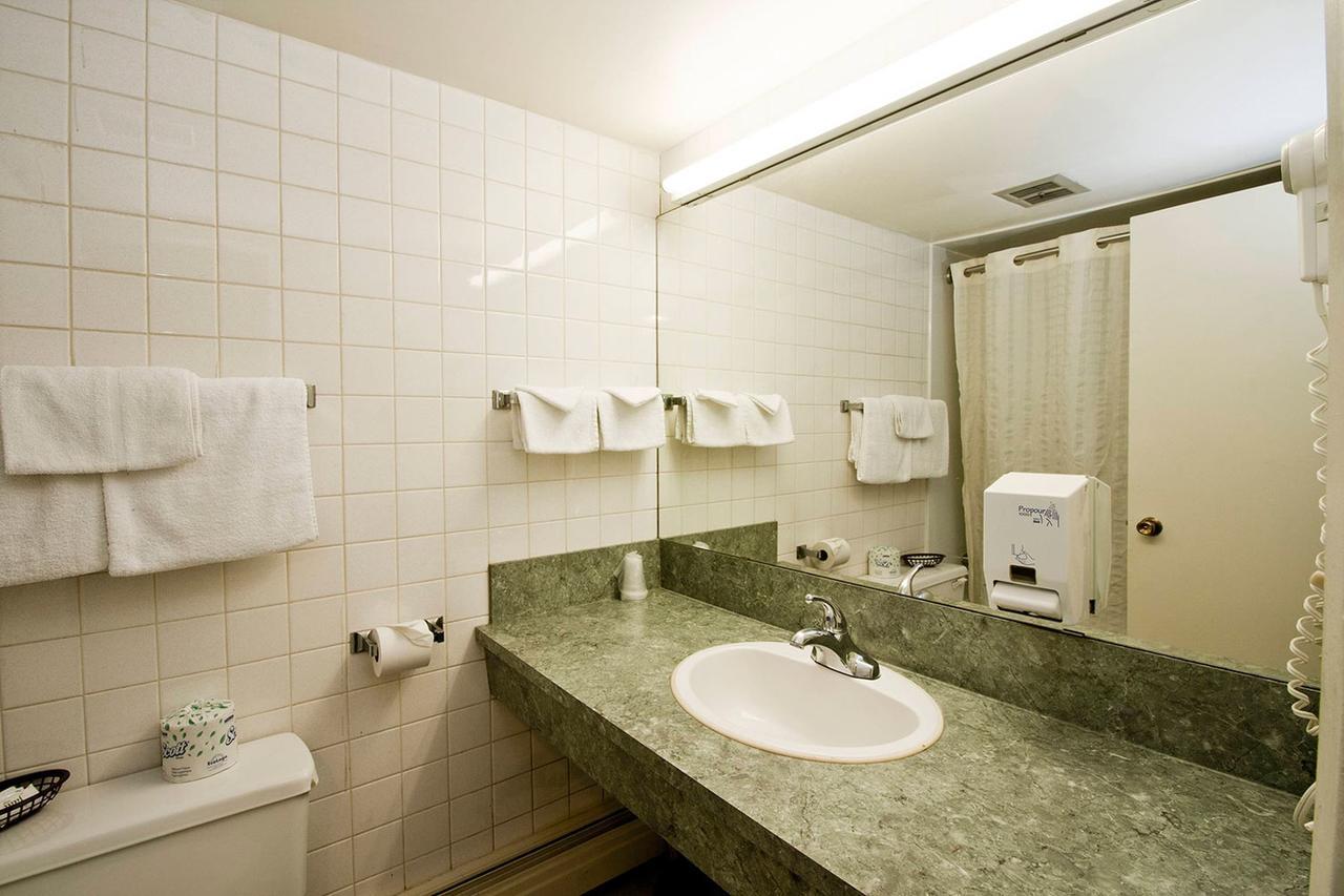 Aladdin Motel Едмънтън Екстериор снимка
